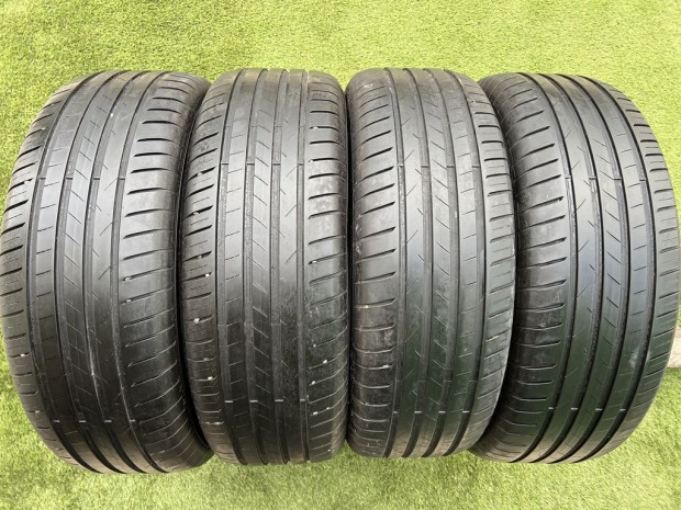 215/60 R16 Vredestein Ultrac nyri gumi 5-5,5mm