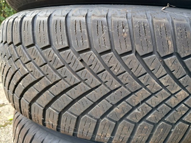 215/60 R16 Yokohama tligumi garnitra (21-es DOT)