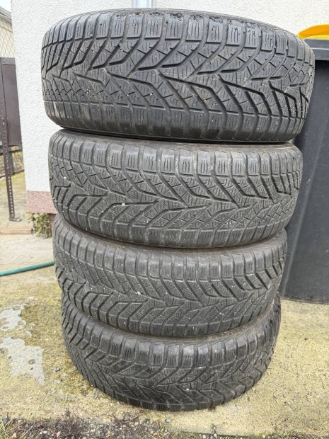 215/60 R16 gumigarnitra