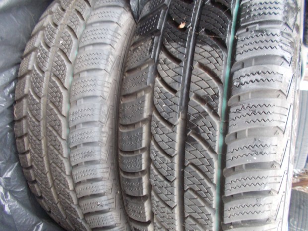 215/60 R17 C Continental Tligumi