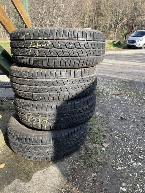 215/60 R17 C kisteher tli gumik