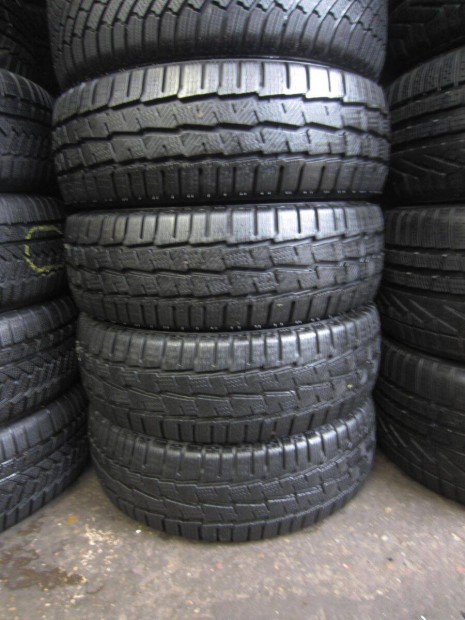 215/60 R17 Michelin Agilis Alpin C 104H