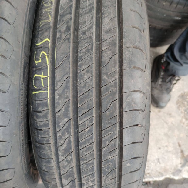 215/60 R17 Új!! Goodyear nyári gumi 99000ft a 4db /75/