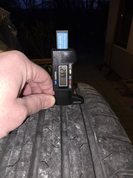 215/60 R17 continental ny�ri