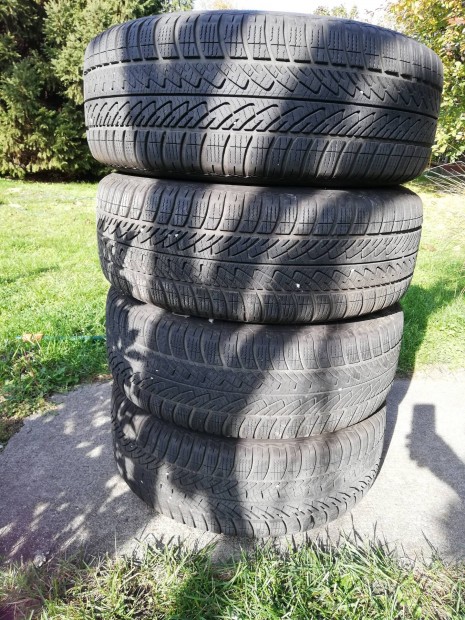 215/60 r16 99V Goodyear Ultragrip 8 tli gumi 5x112  ET33 lemezfelnin 