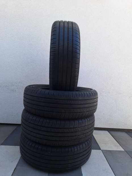 215/60 r17 Dunlop �jszer� ny�rigumi DOT1422