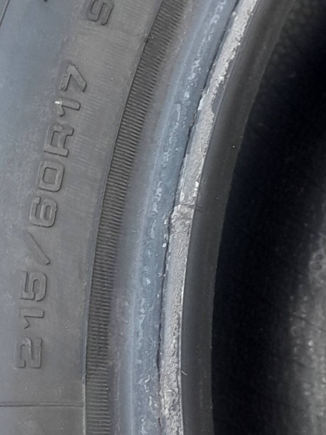 215 60 r17 gumi szinte uj
