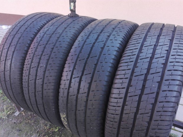 215/65R15C Continental ny�ri gumi garnit�ra 215/65 r15c