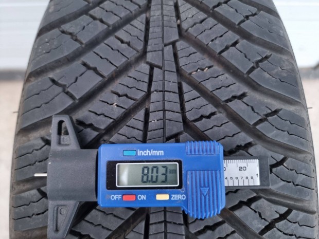 215/65R15 Kumho 4évszakos 2db újszerű állapotban eladó!