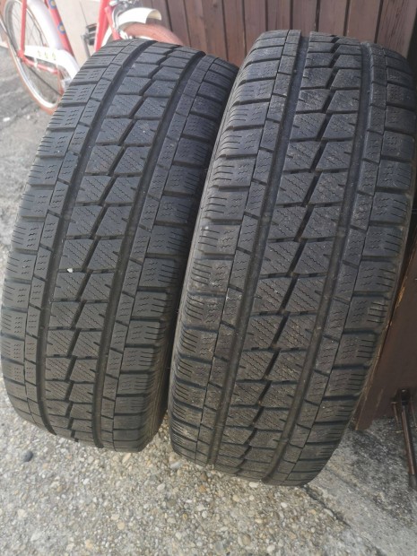 215/65R16C Kisteher Ngyvszakos 2db 2021 Falken