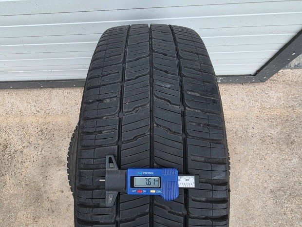 215/65R16C Kléber 4 évszakos gumi 2db jó állapotban eladó!