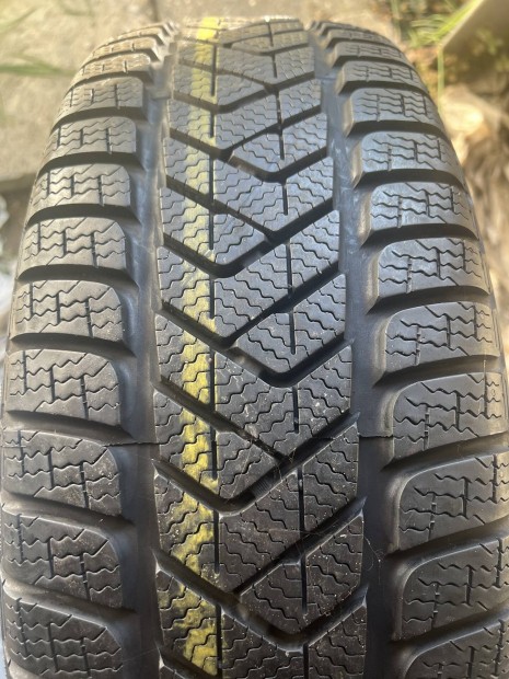 215/65R16" tli gumi