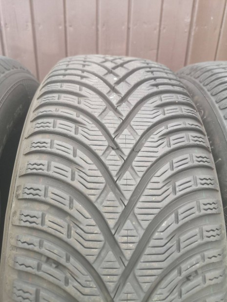 215/65R16 jszer klber tligumik