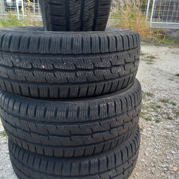 215 65 15 C T�li 90% dot 2024