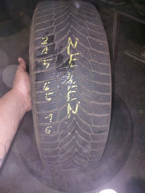 215 65 16 Nexen Tli