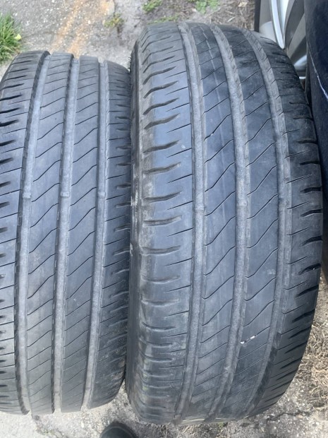 215/65/16 c michelin nyari gumik