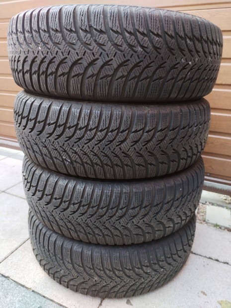 215 65 16 kumho 215/65 R 16 tli gumi garnitura