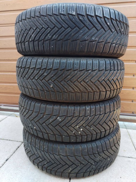 215 65 16 michelin 215/65 R 16 téli gumi garnitura