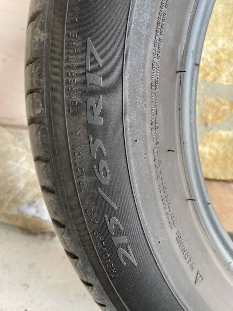 215/65/17 Michelin primacy3