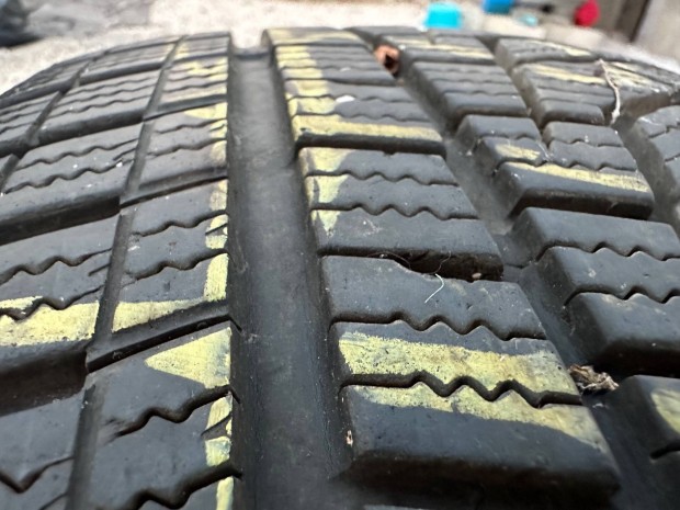 215 65 17 SUV gumik