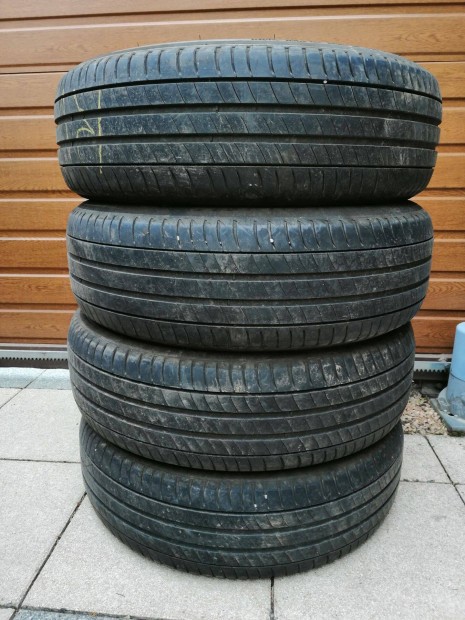 215 65 17 michelin nyári gumi garnitura
