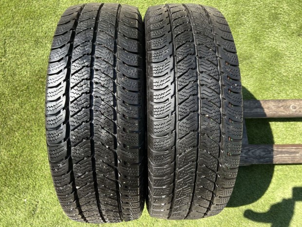 215/65 R16C Uniroyal SnowMax 3 téli gumi 8mm