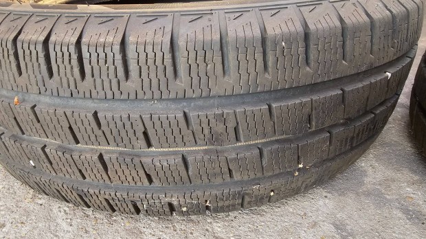 215/65 R16C téli gumik eladók!