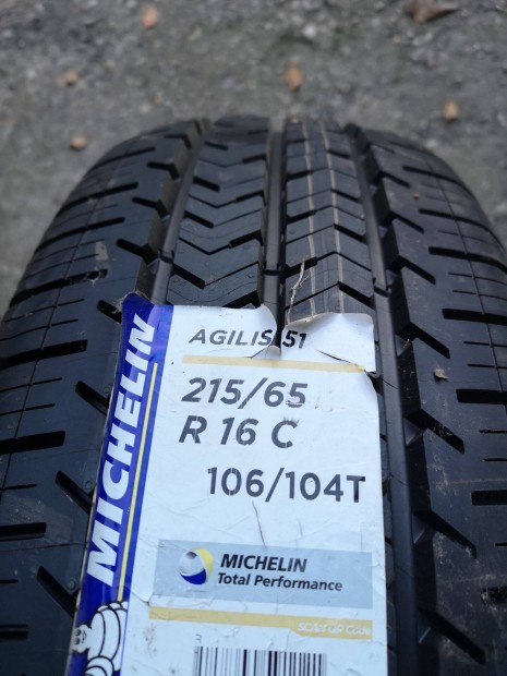 215/65 R16 C Michelin Agilis 51 j gumiabroncs