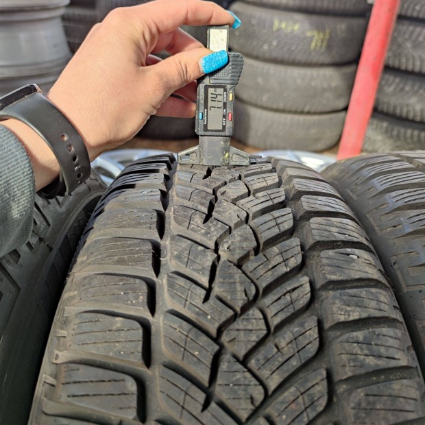 215/65 R16 Fulda téli gumi 88000ft a 4db/288/