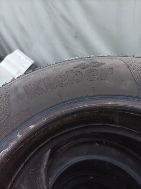 215/65 R16 Klber tli gumi elad 