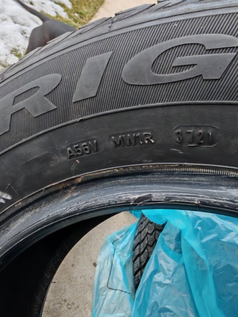 215/65 R16 t�li gumi