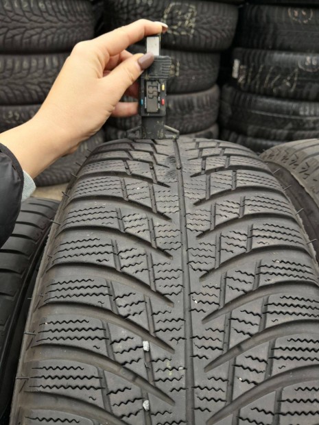 215/65 R17 Bridgestone tli gumi 27000ft a 4db/336/