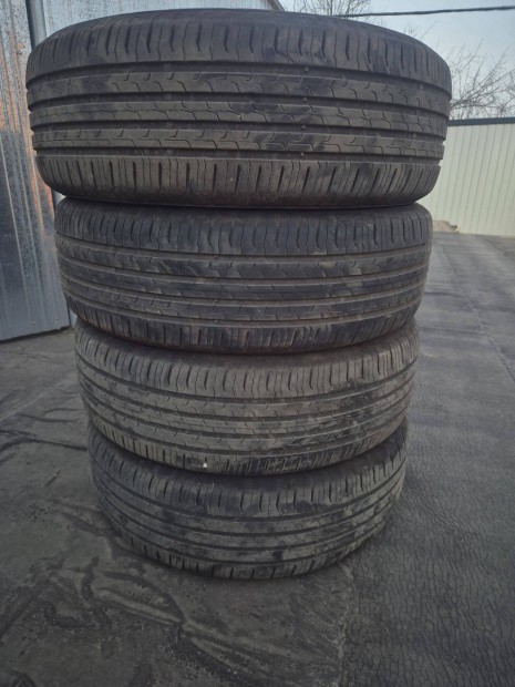 215/65 R17 Continental