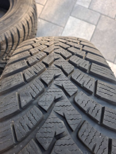 215/65 R17 Falken tligumi garnitra