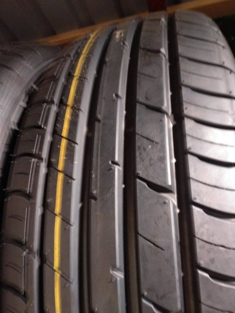 215/65 R17 Új!!! Falken nyári gumi 40000ft a 4db /399/