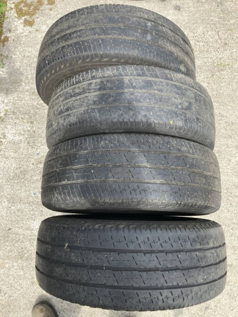 215/65 R 15 c continentl 