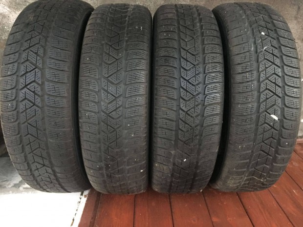 215 65 R 17 Pirelli tli gumi elad!