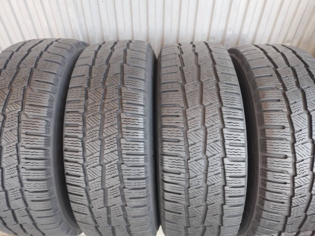 215 65 r16C Michelin Agilis Alpin téligumi garnitúra
