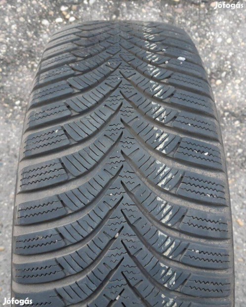 215/65 r16 Hankook Winter Icept rs2. 1db