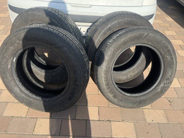 215/65 r16 nyri gumi 