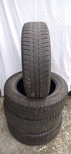 215/65 r17 4db Falken téli gumi eladó