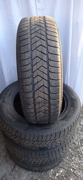 215/65 r17 4db Pirelli tli gumi elad