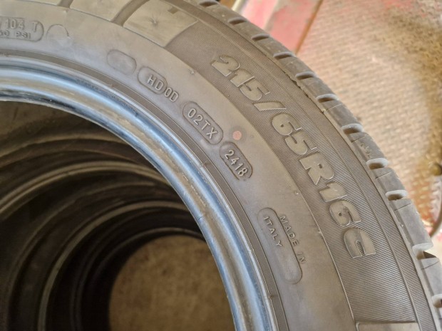 215/65r16C Michelin nyari garnitúra 8mm