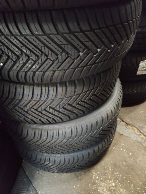 215/65r16 Hankook új 4 évszak 125eft/4db