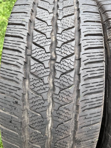 215/65r16c 2db Continental tligumi