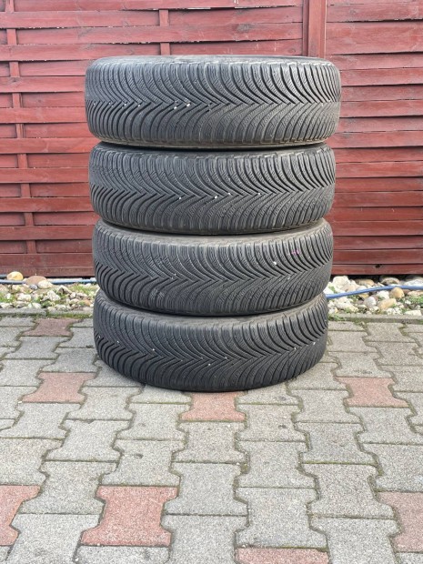 215/65r17 Michelin alpin 5