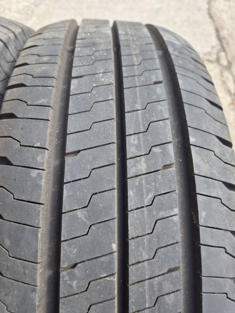 215/70R15C Continental