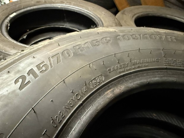 215/70R15C Kumho Téli Gumi
