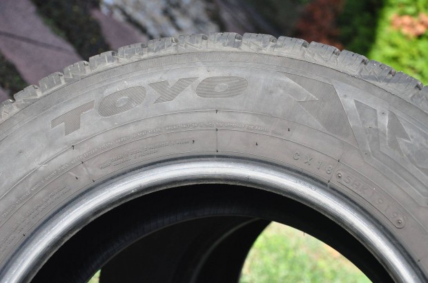 215/70R15C, 215/70 R15C téligumi