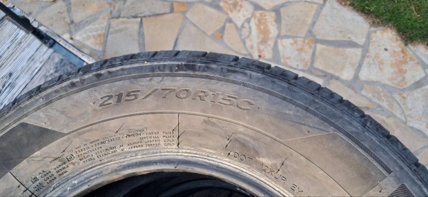 215-70R15Chasznlt gumi4db